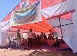 Fasilitas Sekolah Darurat, Siswa Belajar di Posko Pengungsian Lewotobi
