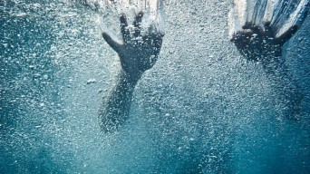 Polisi Tewas Tergulung Ombak di Pantai Pangandaran