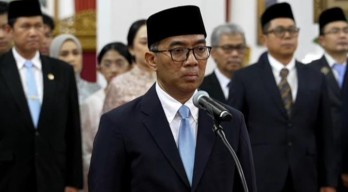 Baru 4 Bulan Menjabat, Satryo Jadi Menteri Pertama yang Kena Reshuffle