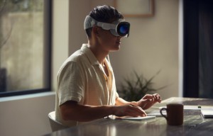 Diprediksi Tak Lama Lagi, Scrolling Apple Vision Pro Cukup Pakai Mata