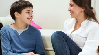 Terapkan Parenting Khusus, Coba Lima Tips Ini untuk Hadapi Anak yang Tumbuh Remaja