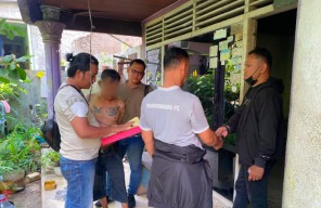 Pria Bersenjata Samurai Peras Bengkel di Cengkareng Ditangkap Polisi
