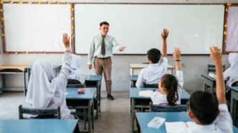 Kemendikdasmen Siap Sediakan 4.000 Calon Guru untuk 100 Lokasi Sekolah Rakyat