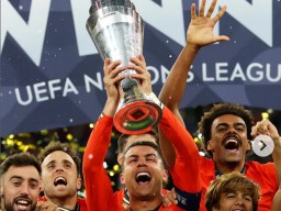 Trofi UEFA di Tangan Portugal, Tekuk Spanyol lewat Drama Adu Penalti