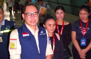 Kemlu: 60 WNI dari Iran Telah Dipulangkan ke Indonesia
