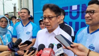 Covid-19 Indonesia Tak Seheboh India, Menkes: Tetap Waspada!