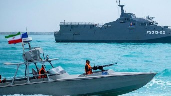 Iran Ancam Tutup Selat Hormuz, Ini Dampaknya Bagi Dunia!