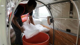 Modifikasi Cuaca, BNPB Tebar 800 Kg Garam di Langit Sekali Terbang
