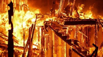 Rumah Dilalap Si Jago Merah, Tewaskan Lima Orang di Semarang