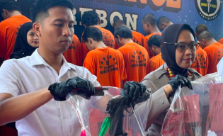 Mantan Karyawan Curi Emas Batangan Rp400 Juta di Cirebon