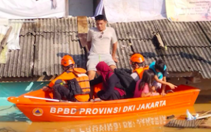 Banjir Jakarta Meluas: 51 RT Tergenang, Ketinggian Air Capai 3 Meter
