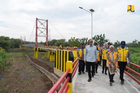 Jembatan Gantung Babakan Losari Lor Beroperasi, Berikan Kemudahan Akses Warga Desa