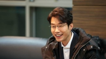 Publik Terkejut, Aktor Song Young Kyu Ditemukan Meninggal di dalam Mobil