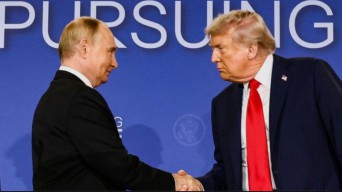 Tidak Terjadi Kesepakatan, Pertemuan Trump-Putin Datar-Datar Saja