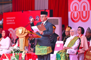 Mendikdasmen Ajak Persatuan dan Gotong Royong di Upacara HUT ke-80 RI