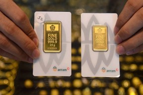 Harga Emas Berkilau Bikin Silau, Tembus Rp2,3 Juta di Pegadaian