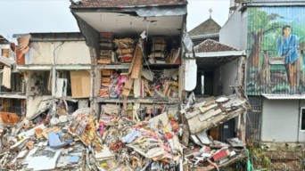 Banjir Bali Mulai Surut, PU Siapkan Alat Berat Keruk Sampah
