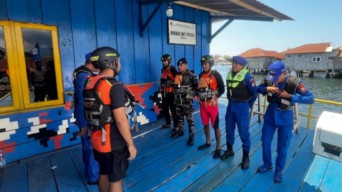 Long Boat Berpenumpang 10 Orang Hilang Kontak di Haltim
