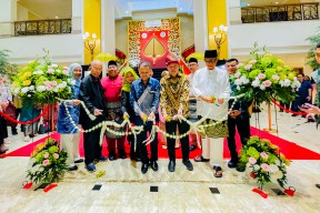 Kekayaan Budaya Melayu Dipamerkan di Hotel Borobudur