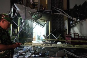 Hancur Lebur, Kantor Farmasi Meledak di Pondok Aren