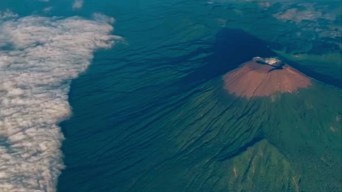 Usai Gempa, Gunung Slamet Masih Berstatus Waspada