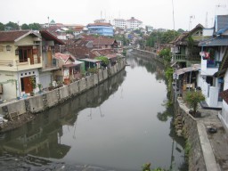 Tegas, Bangunan di Pinggir Sungai Jabodetabek Segera Digusur