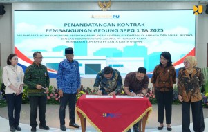 Kontrak Pembangunan 152 SPPG di 13 Provinsi Diteken