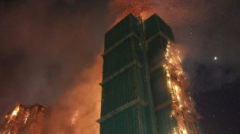 Kebakaran Besar Hanguskan Apartemen di Hong Kong, 44 Orang Tewas
