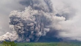 Hari Ini, Gunung Semeru Alami 16 Kali Erupsi