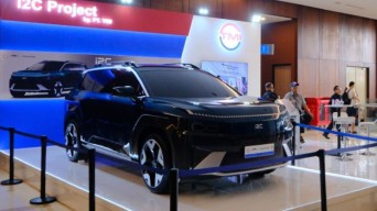 Pemerintah Targetkan Mobil Nasional di Bawah Rp300 Juta, Produksi Dimulai 2027