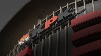 Usai Terjaring OTT, Bupati Tulungagung Tiba di Gedung Merah Putih