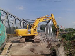 Bangun Jembatan Manyar Lama di Gresik, Target Kelar Agustus 2026