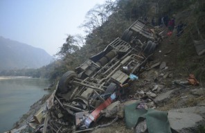 Bus Nahas Masuk Jurang di India, 21 Orang Tewas