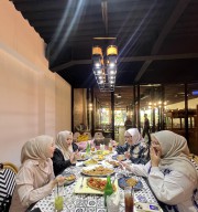 Kumpul Makan Bersama Teman-Teman Bisa Bikin Jantung Sehat