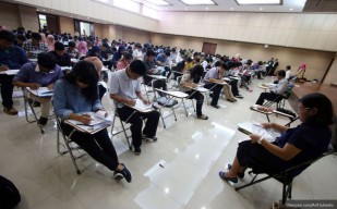 Ikut Efisiensi, Mendiktisaintek Imbau PT Beri Jatah WFH ke Dosen