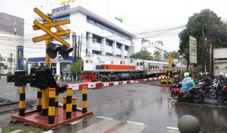 136 Titik Perlintasan Sebidang KA Segera Diatasi