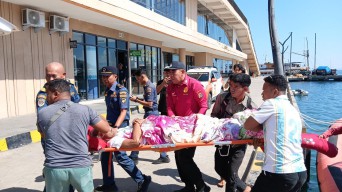 PHC Evakuasi Warga Pulau Komodo yang Alami Stroke