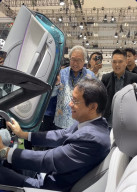 Purbaya Optimistis Industri Mobil Tetap Terjaga