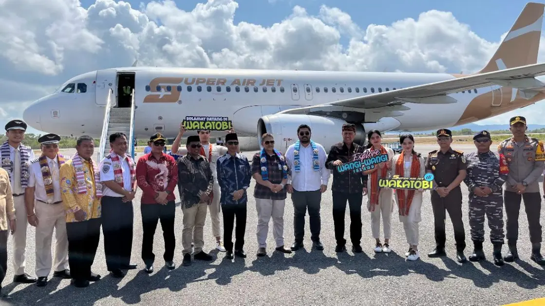 Super Air Jet Resmi Buka Rute Penerbangan Makassar-Wakatobi
