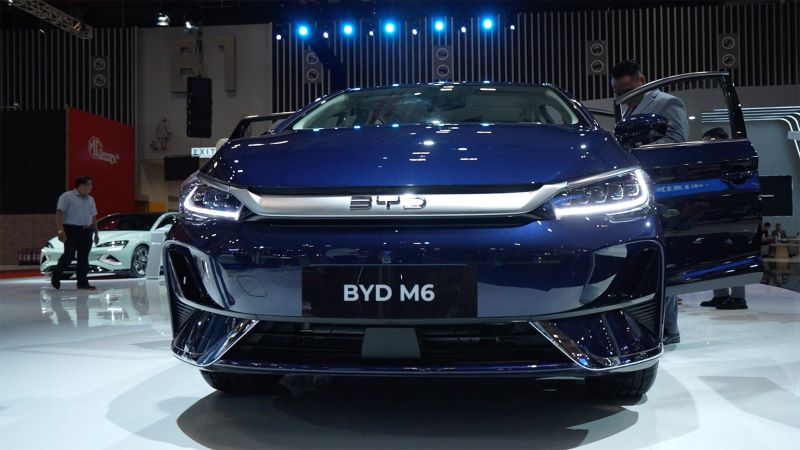Mobil listrik BYD M6 jadi primadona. (Foto: Istimewa)