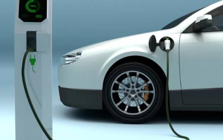 Mobil listrik. (ilustrasi)