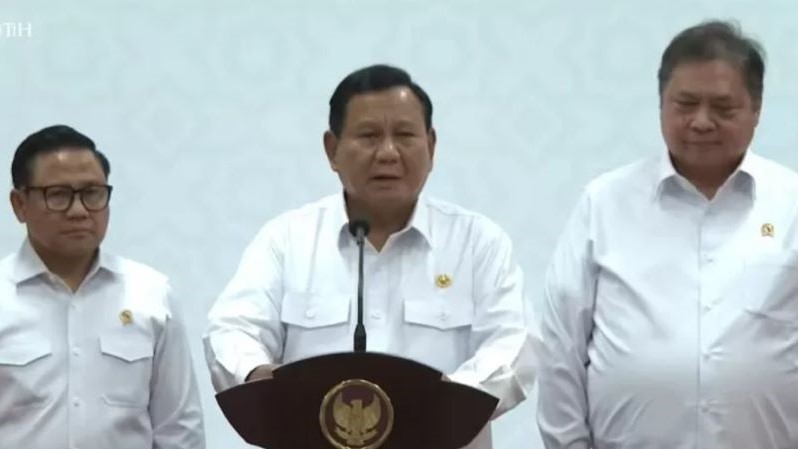 Tangkapan Layar - Presiden RI Prabowo Subianto saat mengumumkan kenaikan upah minimum nasional 2025 sebesar 6,5 persen. (Foto: Youtube Sekretariat Kepresidenan)