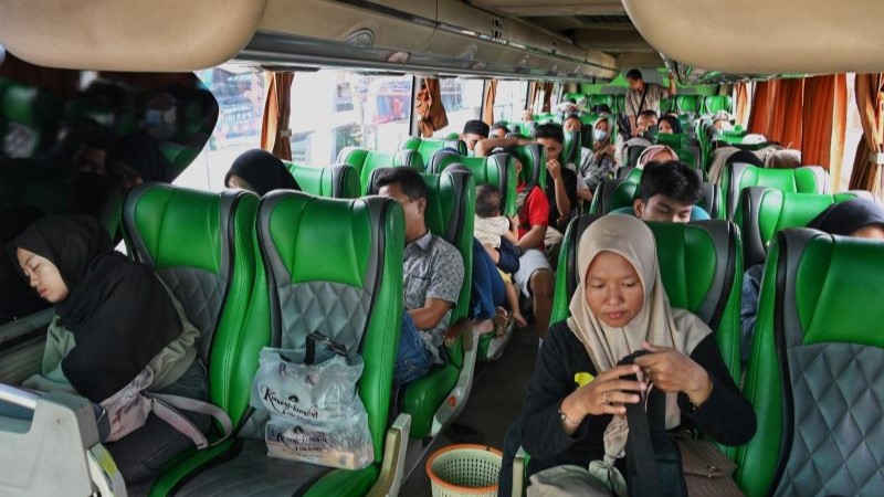 Program mudik gratis Kemenhub diselenggarakan melalui tiga moda, yakni bus, kapal laut, dan kereta api dengan total kapasitas 38.772 penumpang dan 2.320 sepeda motor. (Foto: dok.Kemenhub for Warta Lentera)
