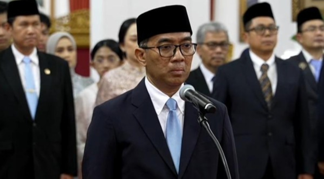 Menteri Pendidikan Tinggi, Sains, dan Teknologi (Mendiktisaintek) Brian Yuliarto yang baru dilantik menggantikan Satryo Soemantri Brodjonegoro di momen reshuffle kabinet, Rabu (19/2/2025). (YouTube Setpres)