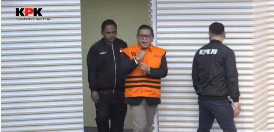 Sekjen PDIP Hasto Kristiyanto resmi ditahan KPK selama 20 hari ke depan, diduga terkait kasus Harun Masiku, Kamis (20/2/2025). (YouTube KPK)