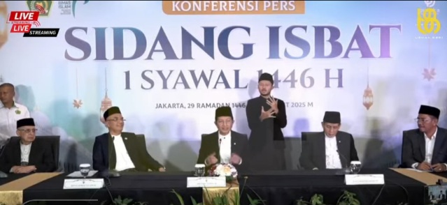 Menteri Agama RI Nasaruddin Umar saat memberikan keterangan pers terkait hasil sidang isbat penetapan Idul Fitri 1 Syawal 1446 H di Auditorium HM Rasjidi, Kantor Kementerian Agama, Jalan MH Thamrin, Jakarta Pusat, Sabtu (29/3/2025). (Foto: tangkapan layar