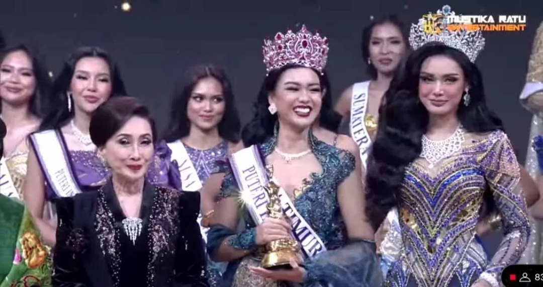Peserta dari Jawa Timur Firsta Yufi Amarta Putri dinobatkan sebagai Puteri Indonesia 2025. (tangkapan layar)