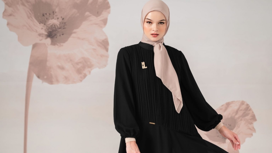 Tetap stylish meski berhijab. (Hey Local)