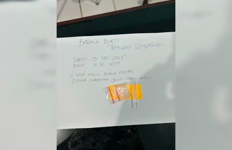 Barang bukti narkotika jenis sabu-sabu yang diselundupkan ke dalam Rutan Kolaka, Sulawesi Tenggara. Dok. Antara