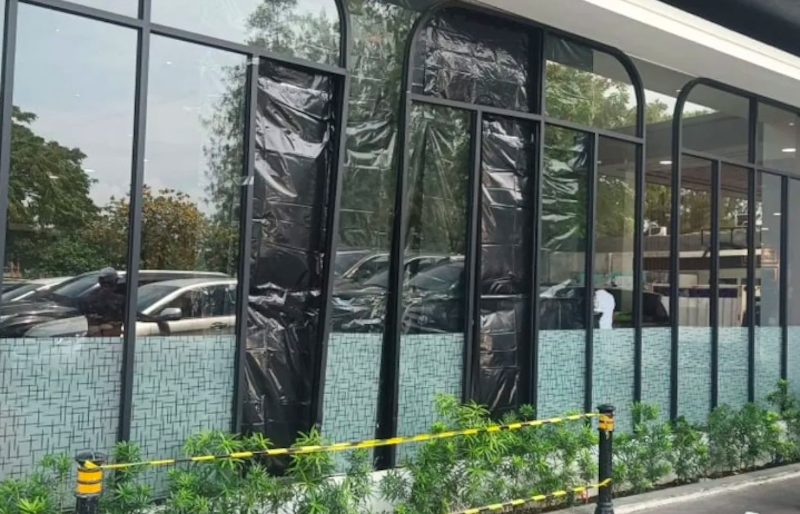 Kaca restoran Dimsum Hongkong di kawasan Danau Sunter Selatan Tanjung Priok. (Dok. Antara) 